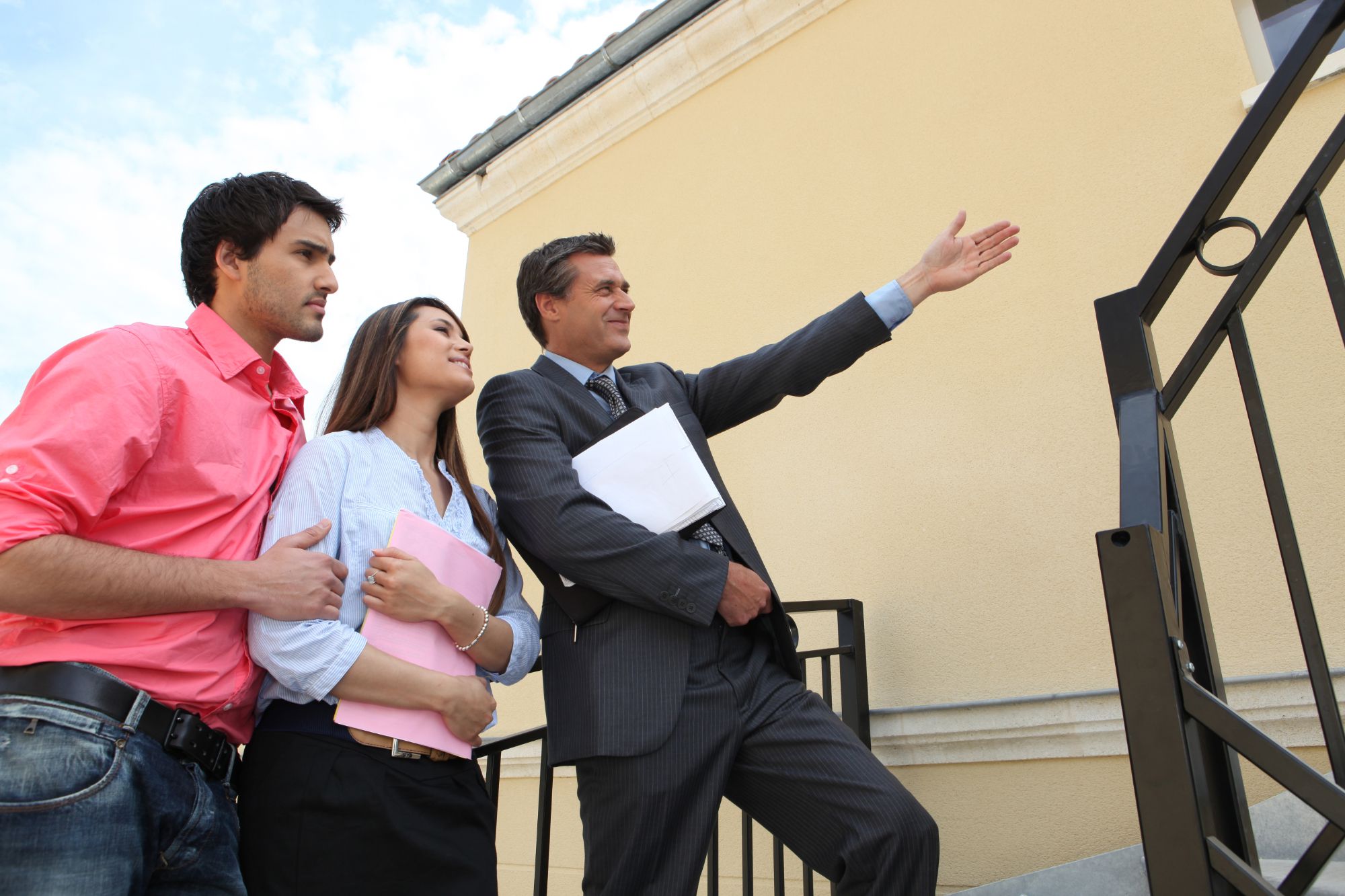 Servicios para el demandante. Inmobiliaria JM Casas Y Fincas en Ronda