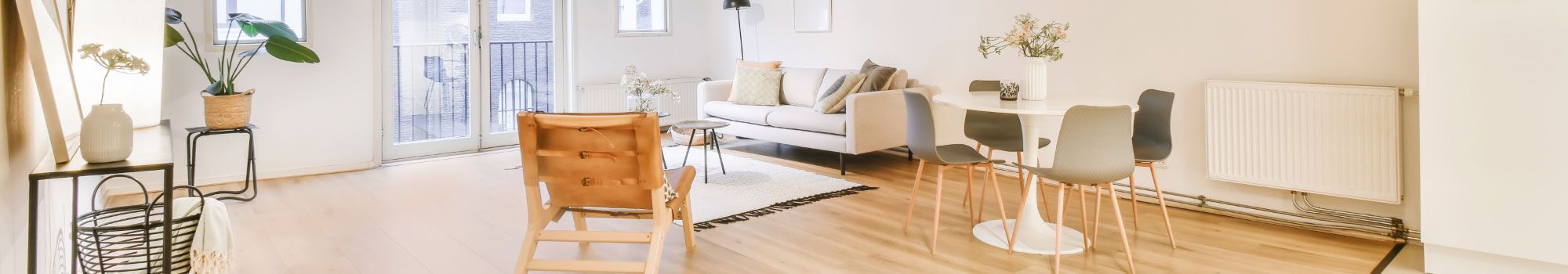Amplia oferta de fincas rústicas,villas,pisos,casas, solares y locales . Inmobiliaria JM Casas Y Fincas en Ronda